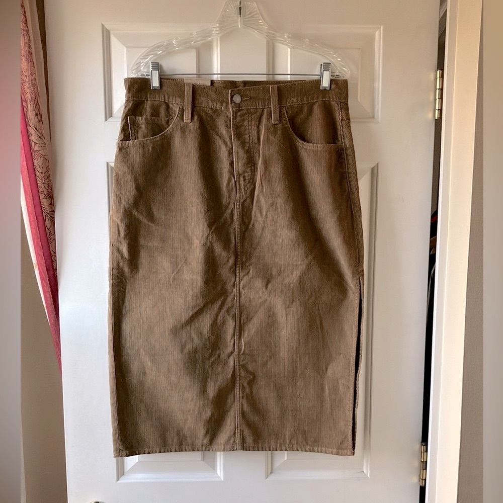 Levi’s Corduroy Pencil Skirt Brown Size 31 / Size 12 NWT